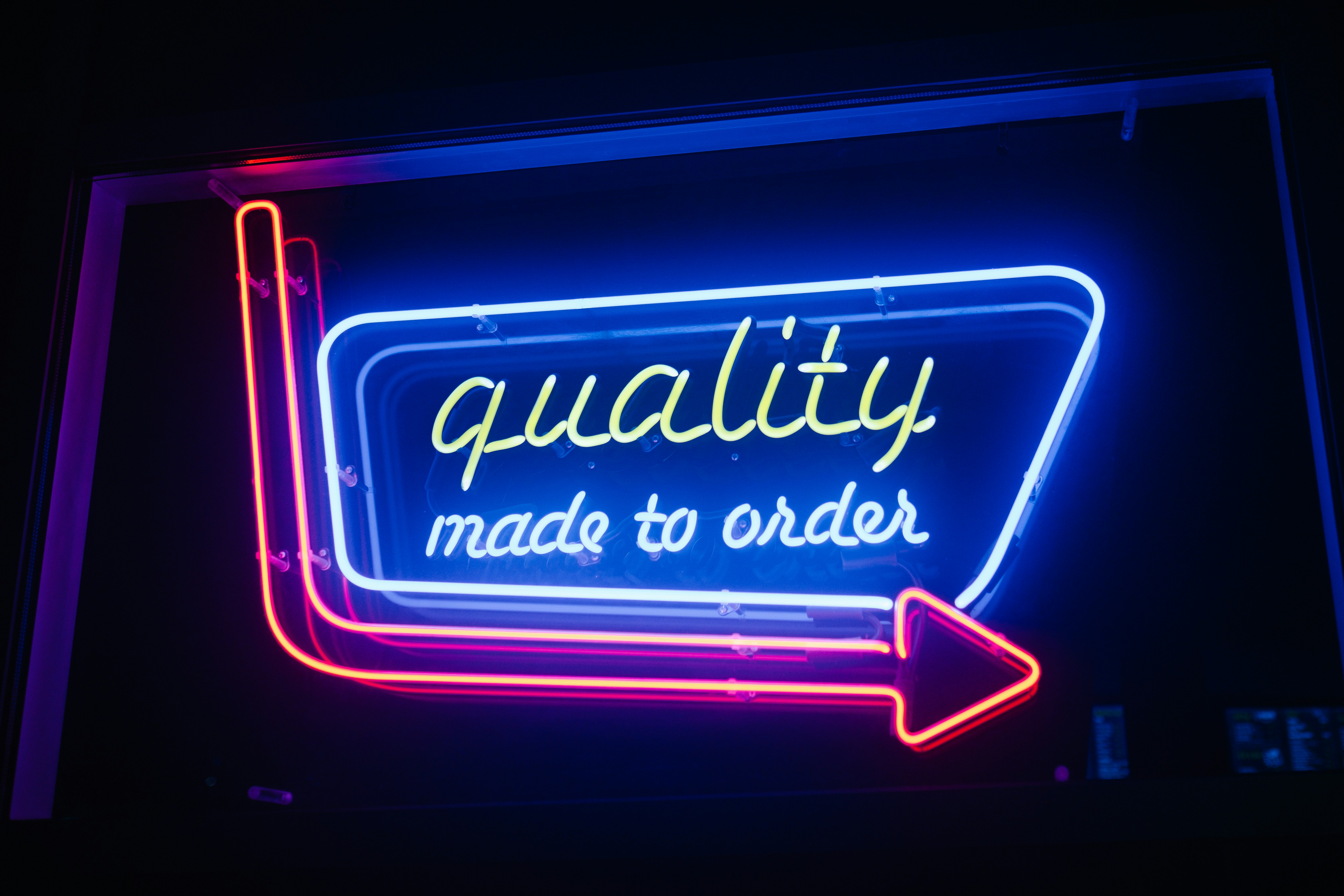 Affiche «quality made to order» représente la proposition de valeur qu'une personne véhicule